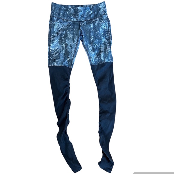 ALO Yoga Goddess Leggings Black Python Snake
Print Ribbed Leg Warmer small - Picture 2 of 6